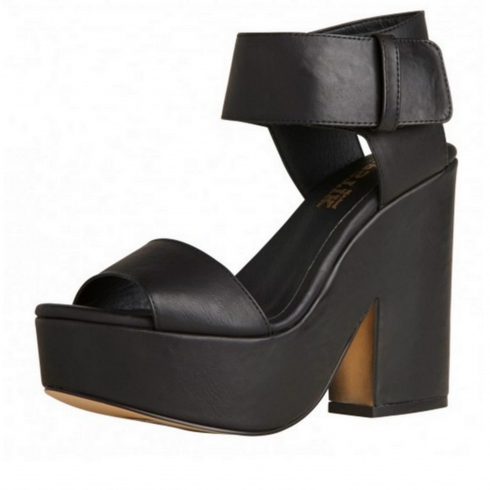 Lipstik Jase Heels
